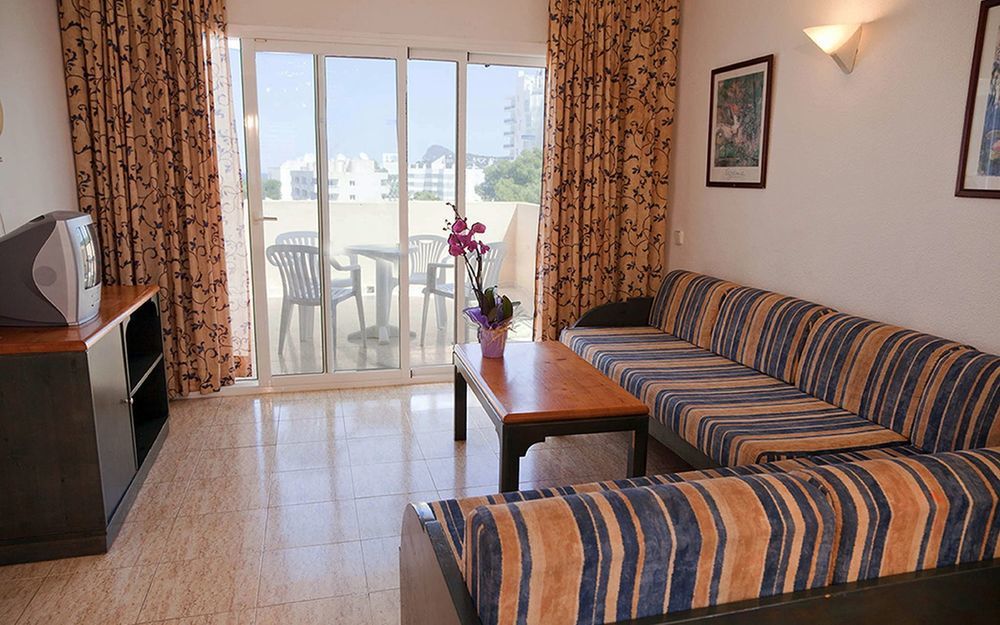 Apartamentos Blue Star (Adults Only) Sant Antoni de Portmany Exterior foto