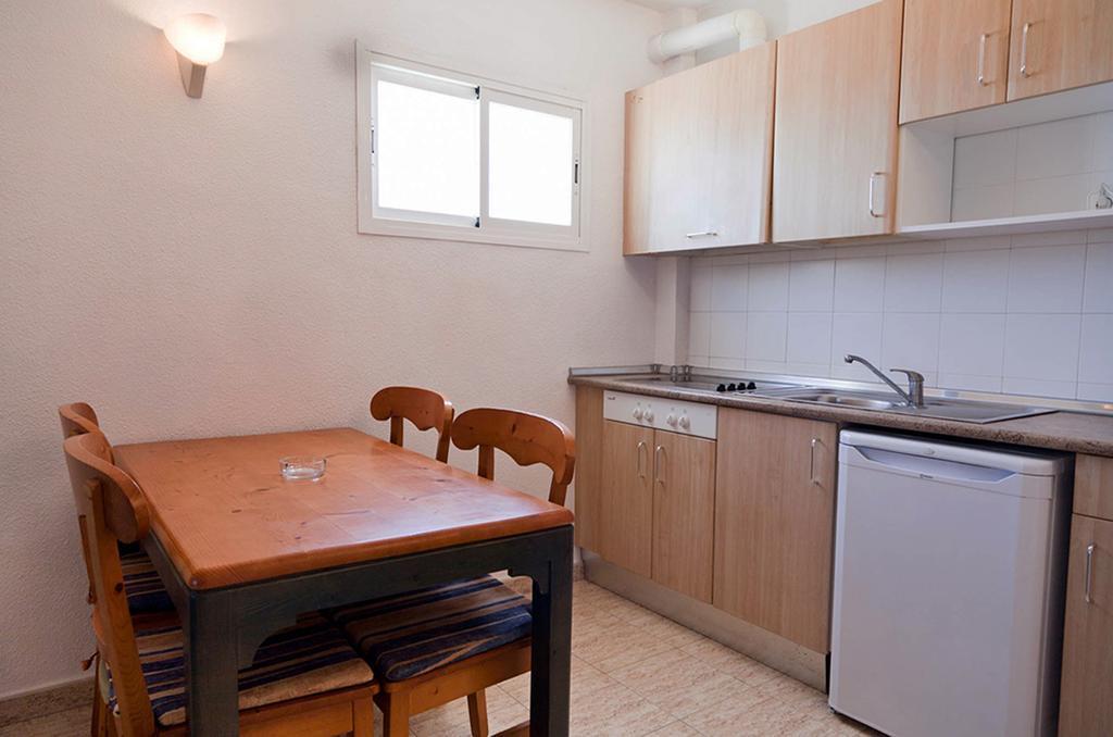 Apartamentos Blue Star (Adults Only) Sant Antoni de Portmany Exterior foto